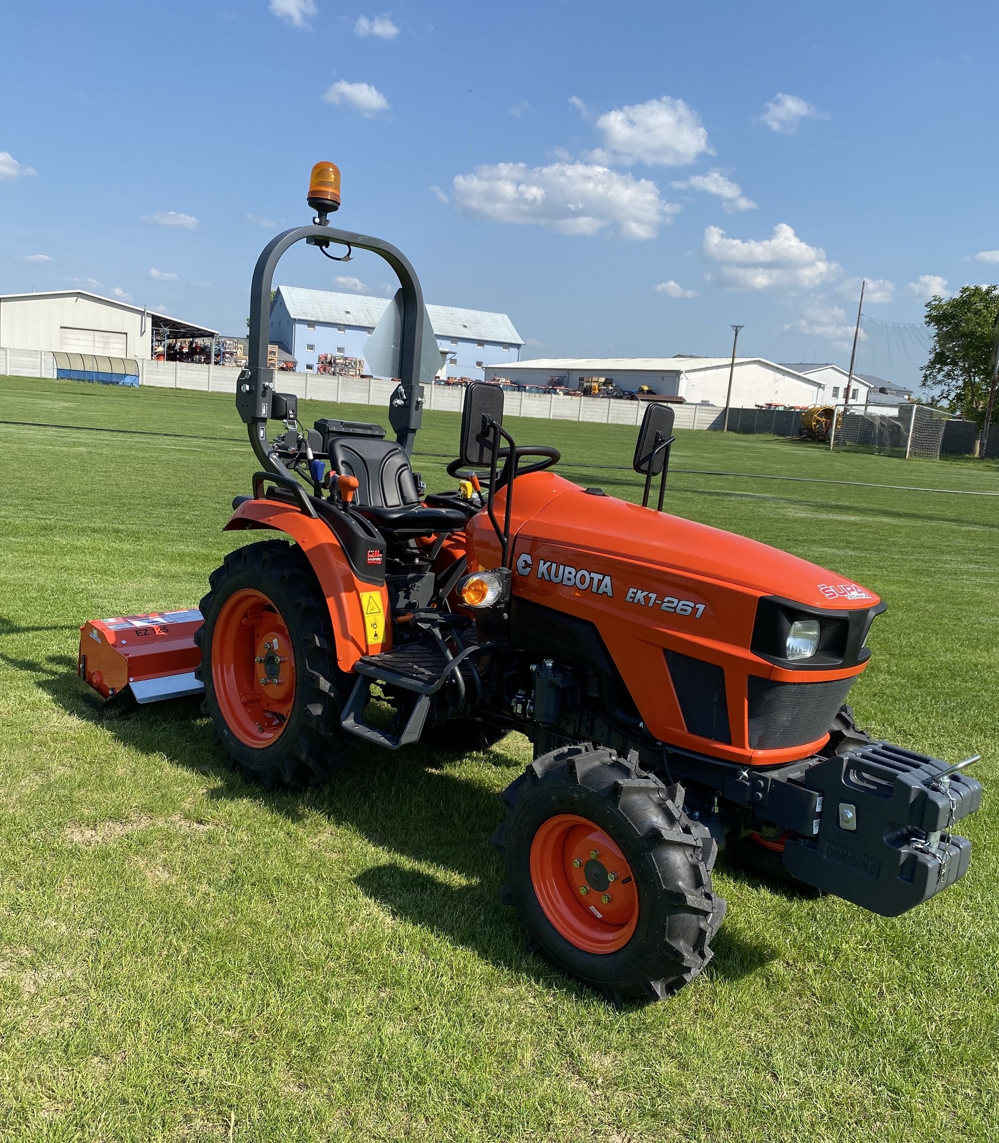 Traktor Kubota EK1261DT, pluh, rotavátor