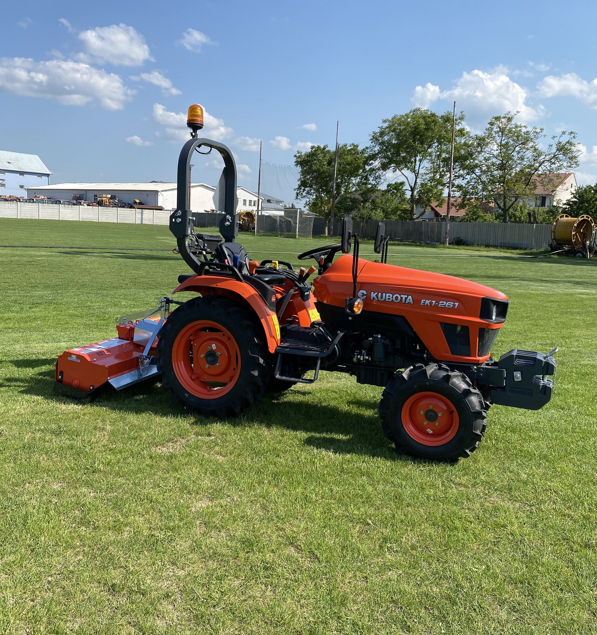 Traktor Kubota EK1261DT, pluh, rotavátor – Obrázok 3