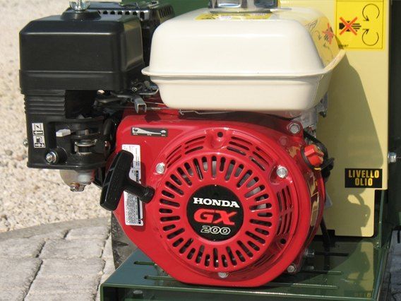 Drvič konárov Negri R95 6,5 HP – Obrázok 2